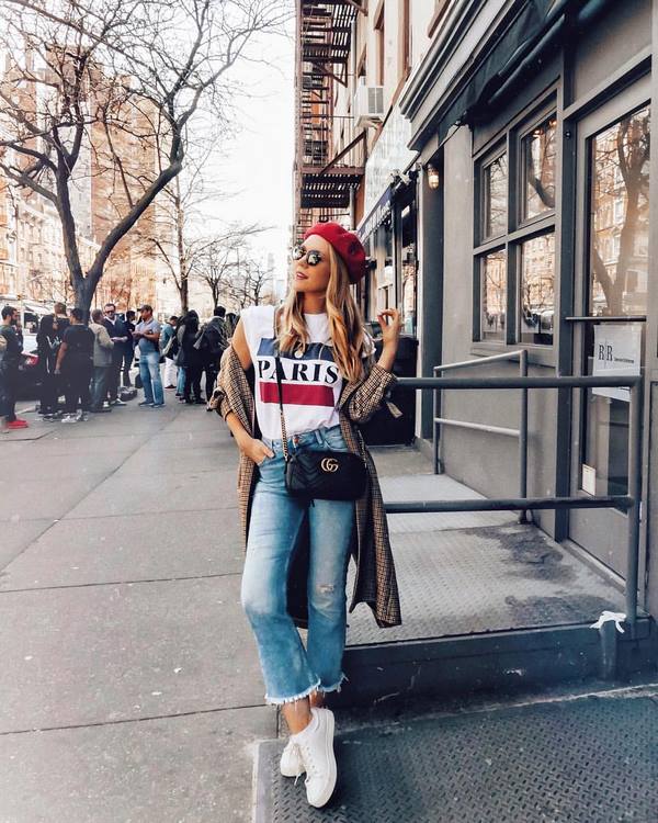 Новинки модных женских джинсов 2026: лучшие модели и фасоны