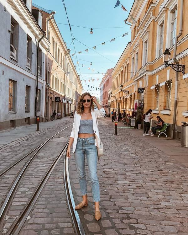 Новинки модных женских джинсов 2026: лучшие модели и фасоны