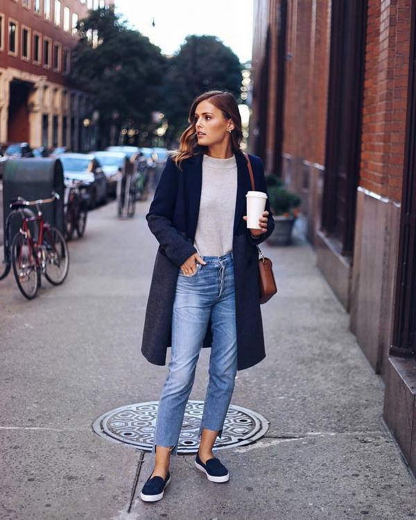 Новинки модных женских джинсов 2026: лучшие модели и фасоны