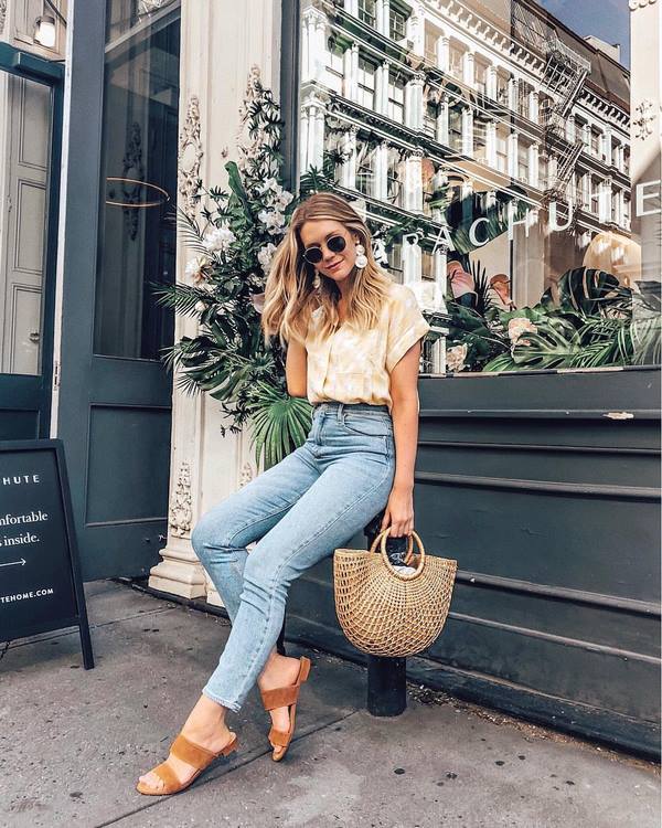 Новинки модных женских джинсов 2026: лучшие модели и фасоны