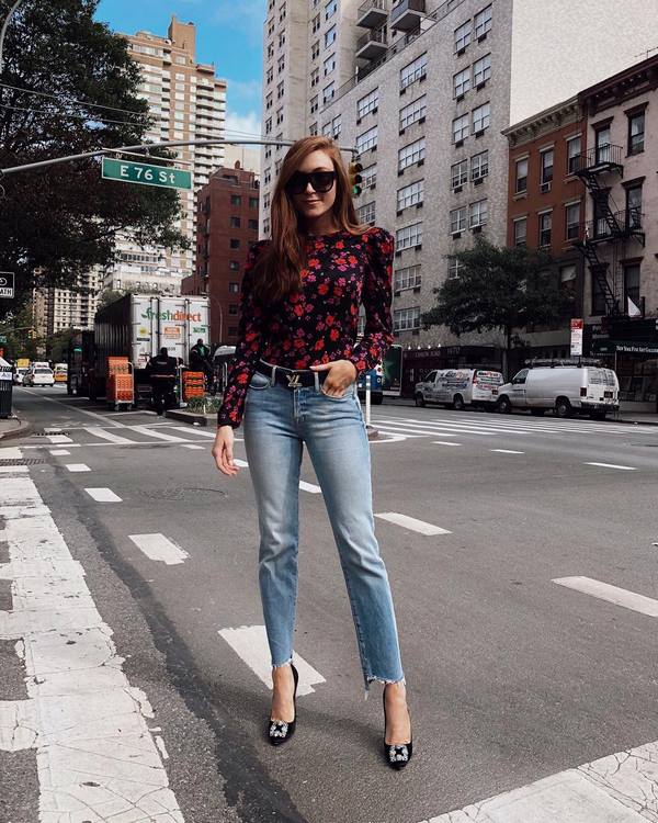 Новинки модных женских джинсов 2026: лучшие модели и фасоны