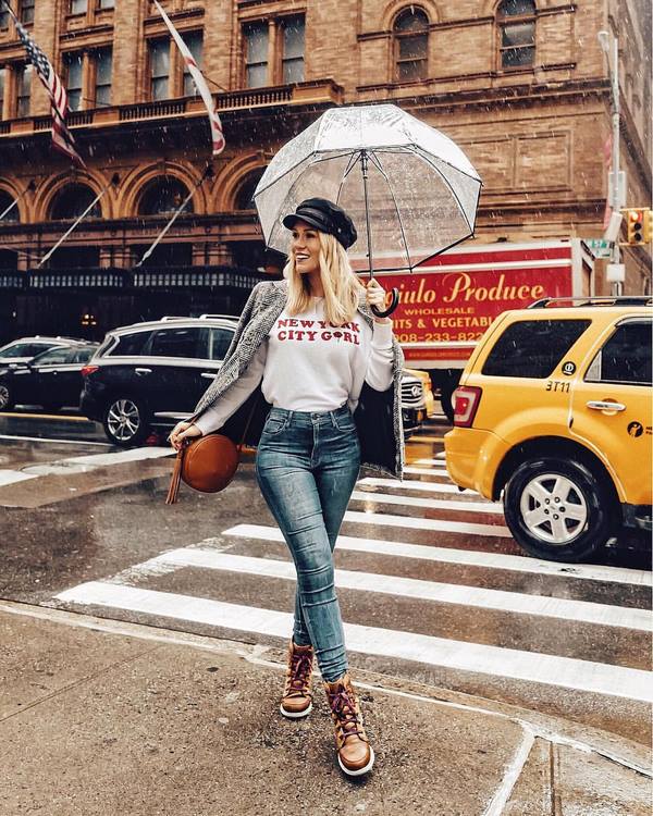 Новинки модных женских джинсов 2026: лучшие модели и фасоны