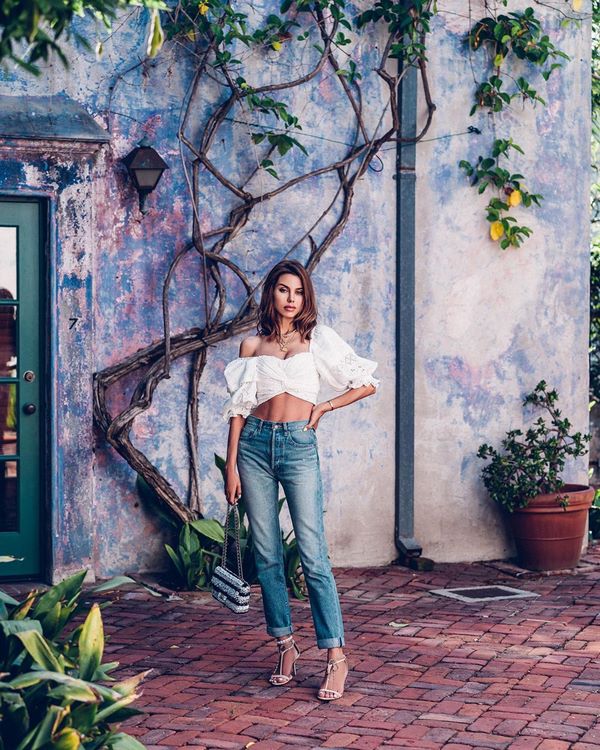 Новинки модных женских джинсов 2026: лучшие модели и фасоны