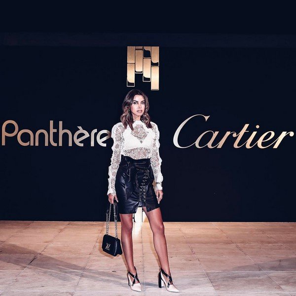 Стильные белые рубашки и блузки 2026 – новые модели и фасоны