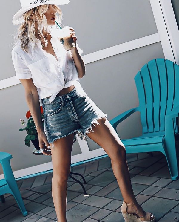 Стильные белые рубашки и блузки 2026 – новые модели и фасоны