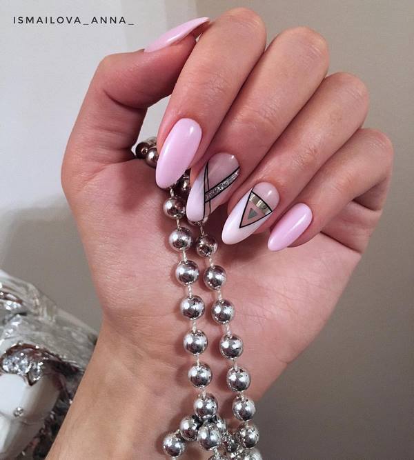 Чарующий маникюр с фольгой 2026 – модные новинки и стили