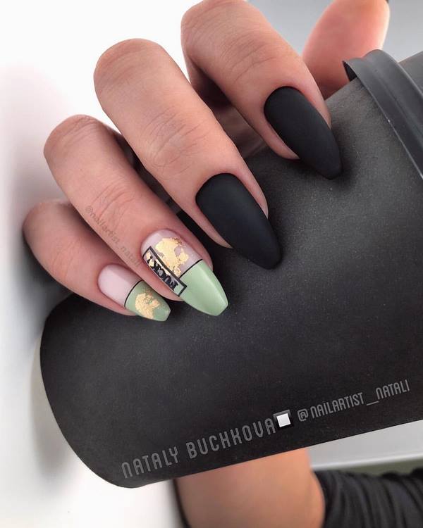 Чарующий маникюр с фольгой 2026 – модные новинки и стили
