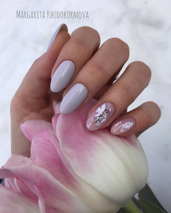 Чарующий маникюр с фольгой 2026 – модные новинки и стили