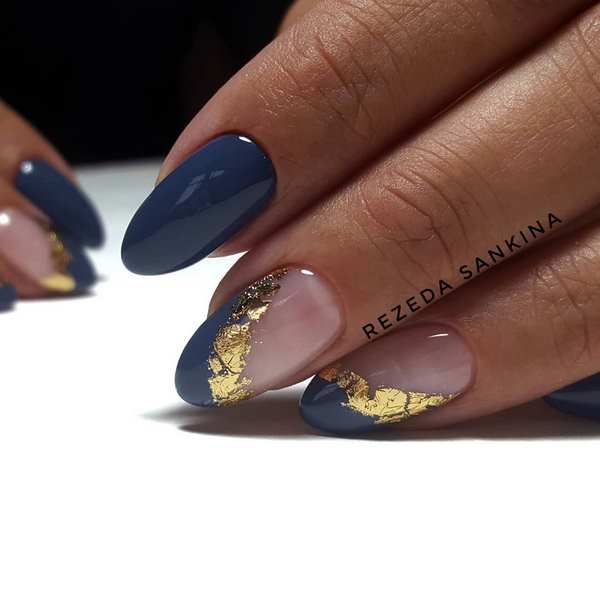 Чарующий маникюр с фольгой 2026 – модные новинки и стили