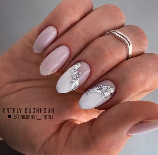 Чарующий маникюр с фольгой 2026 – модные новинки и стили