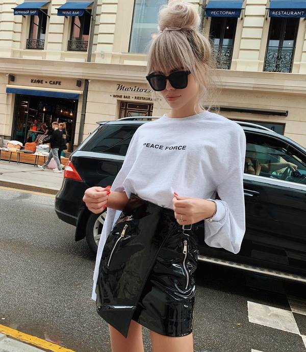 Кожаные юбки 2026 – чудесные образы и последние тренды юбок из кожи