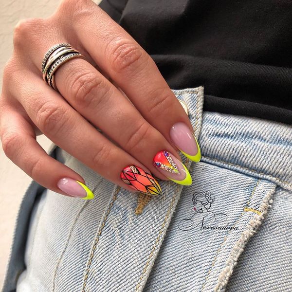 Новые идеи маникюра геометрия 2026 – топ-10 новинок нейл-дизайна