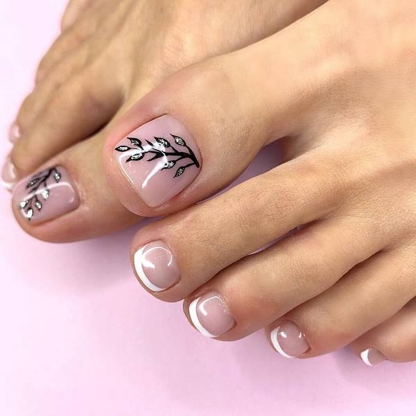 Новинки педикюра зима 2026-2027 – тренды, фото