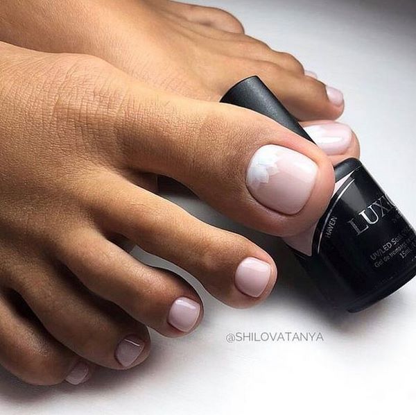 Новинки педикюра зима 2026-2027 – тренды, фото