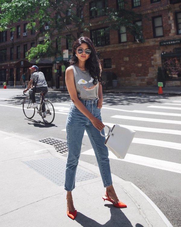 Новинки футболок, маечек и топов 2026 – лучшие стили и сеты