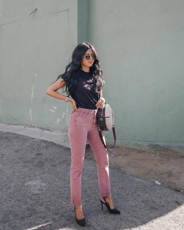 Новинки футболок, маечек и топов 2026 – лучшие стили и сеты