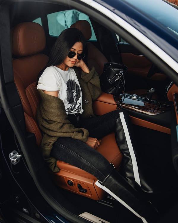 Новинки футболок, маечек и топов 2026 – лучшие стили и сеты