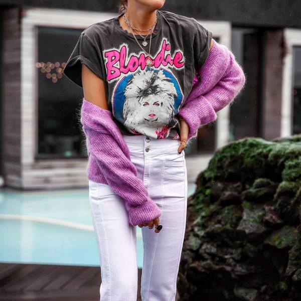 Новинки футболок, маечек и топов 2026 – лучшие стили и сеты