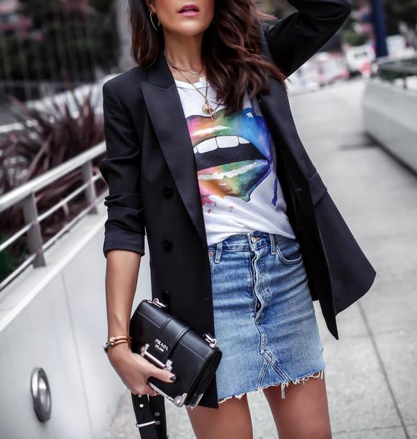 Новинки футболок, маечек и топов 2026 – лучшие стили и сеты