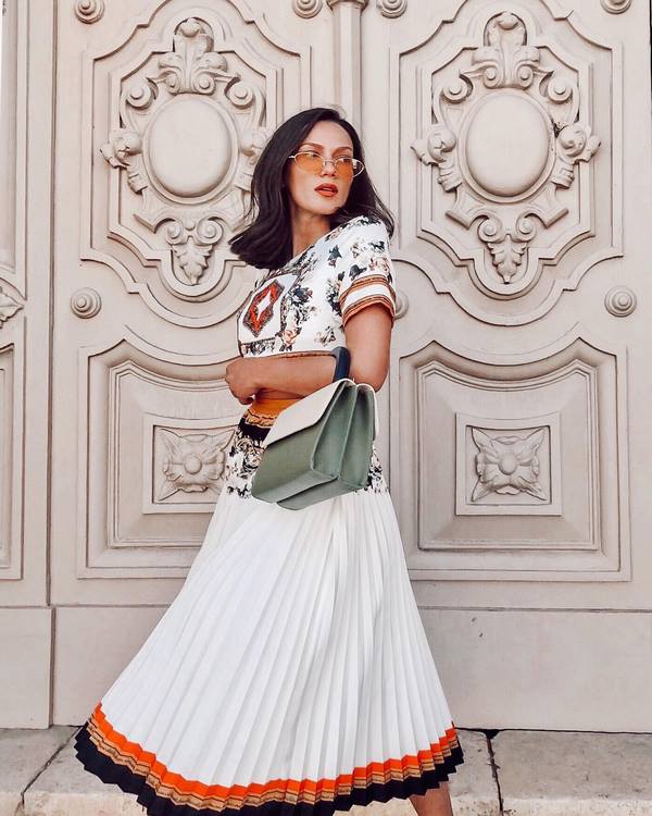 Новинки футболок, маечек и топов 2026 – лучшие стили и сеты