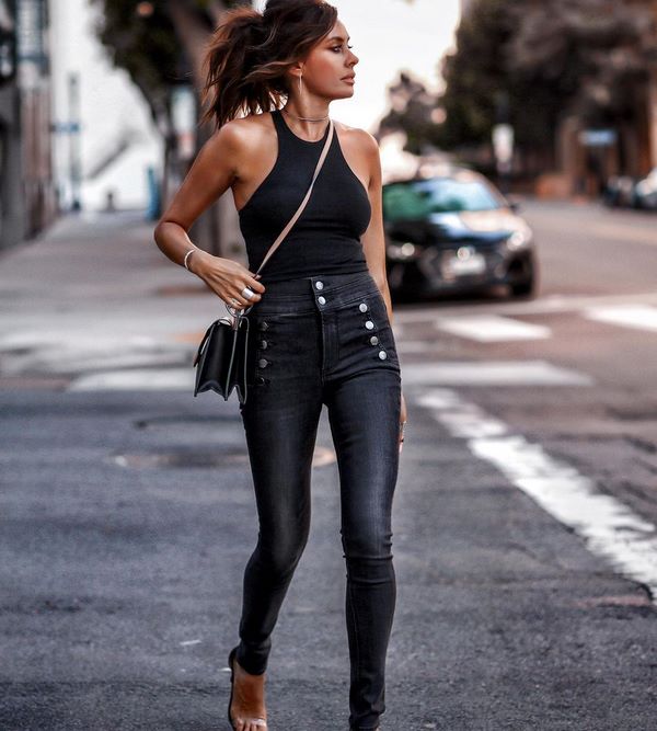 Новинки футболок, маечек и топов 2026 – лучшие стили и сеты