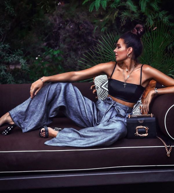 Новинки футболок, маечек и топов 2026 – лучшие стили и сеты