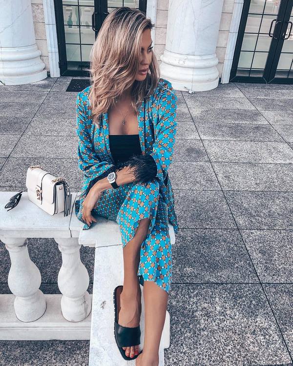 Эффектные луки с женским костюмом весна-лето 2026 – новые идеи образов весна-лето