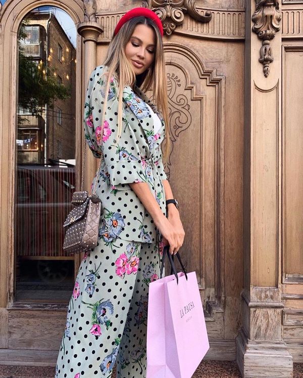 Эффектные луки с женским костюмом весна-лето 2026 – новые идеи образов весна-лето