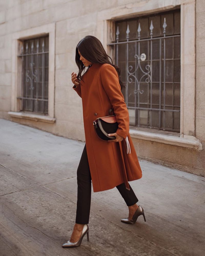 Новинки пальто на весну 2026 – топовые фасоны, образы