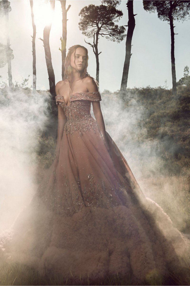 Модное выпускное платье 2026: идеи образов на выпускной