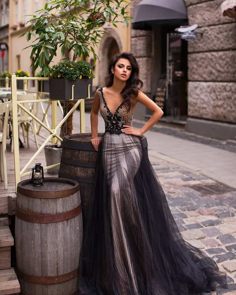 Модное выпускное платье 2026: идеи образов на выпускной