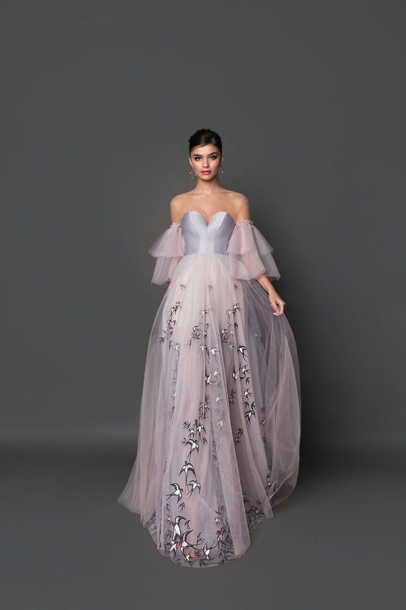 Модное выпускное платье 2026: идеи образов на выпускной