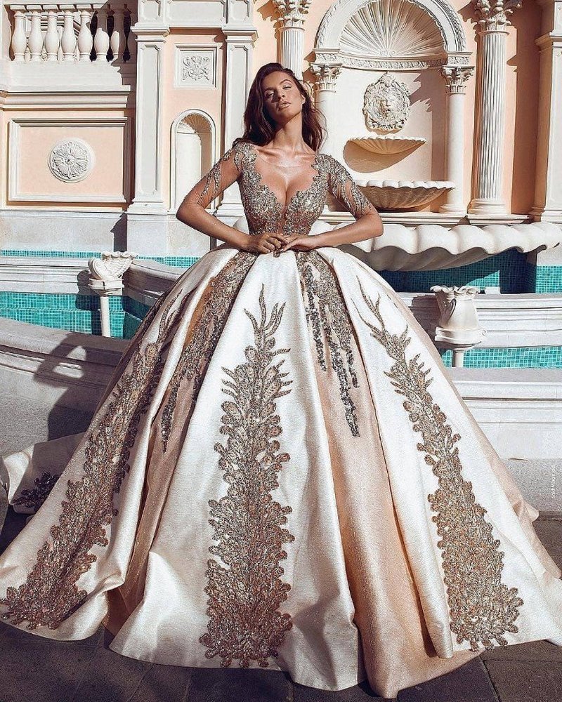 Модное выпускное платье 2026: идеи образов на выпускной