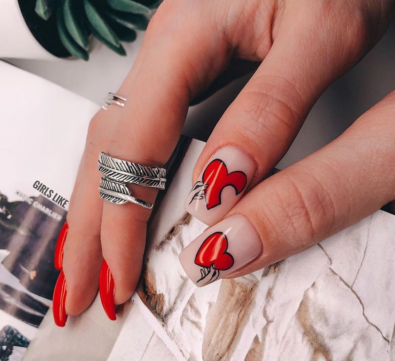 Идеи маникюра на День святого Валентина 2026: красивые фото-новинки