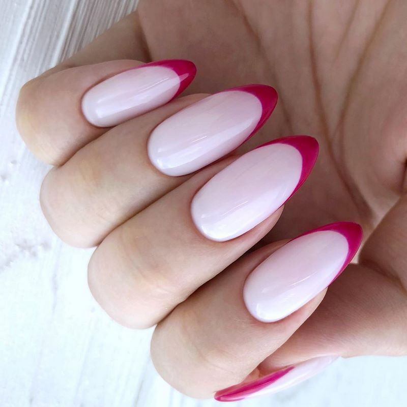 Идеи маникюра на День святого Валентина 2026: красивые фото-новинки