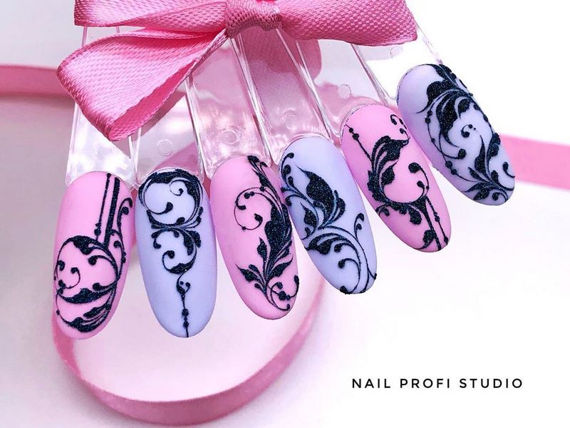 Модный выпускной маникюр 2026: тренды и новинки