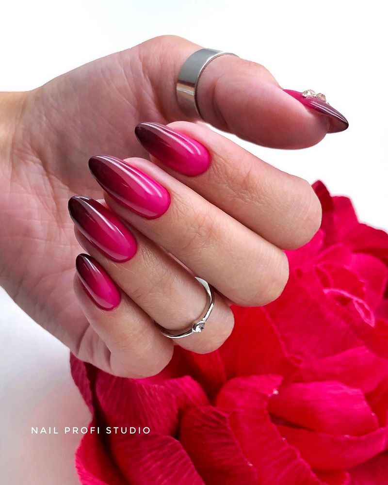 Модный выпускной маникюр 2026: тренды и новинки