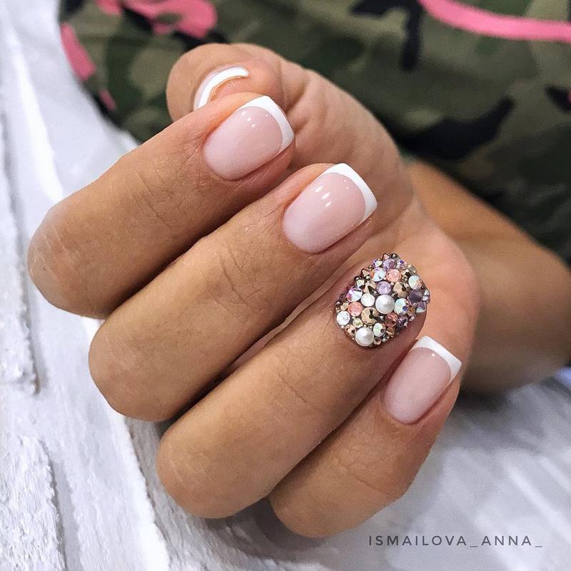 Модный выпускной маникюр 2026: тренды и новинки