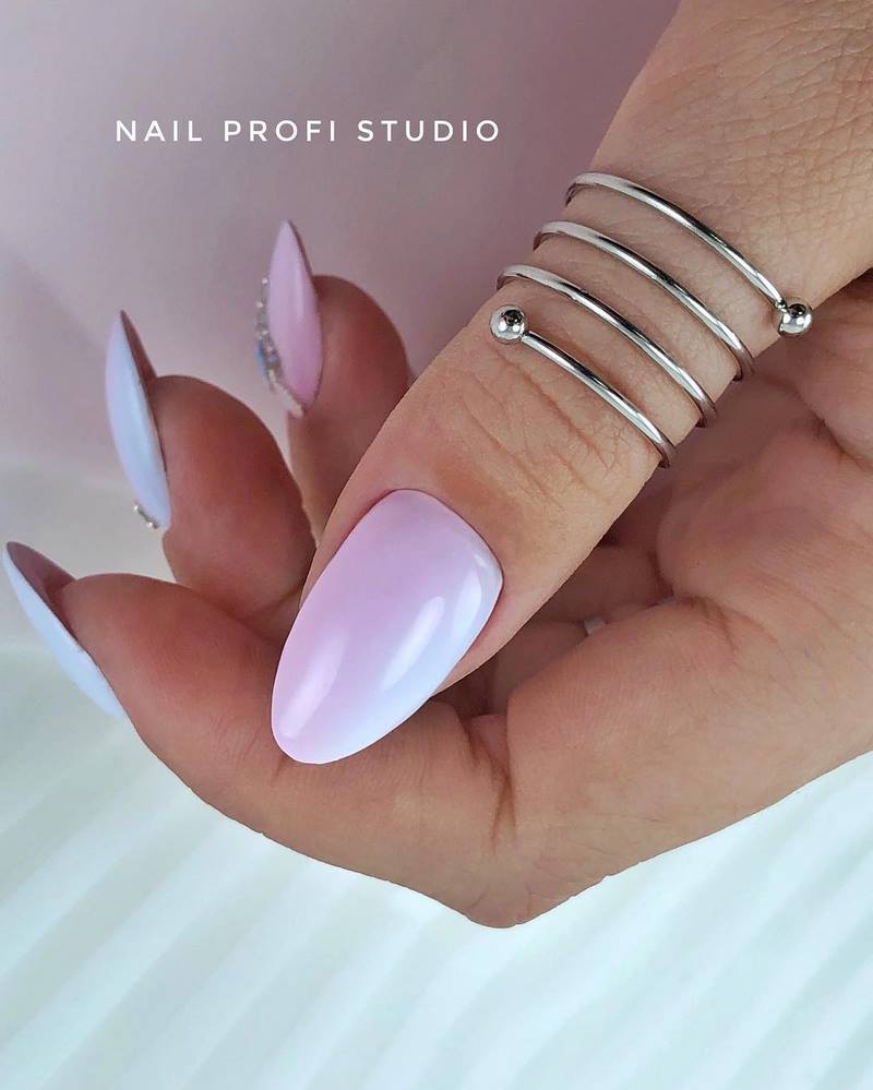 Модный выпускной маникюр 2026: тренды и новинки