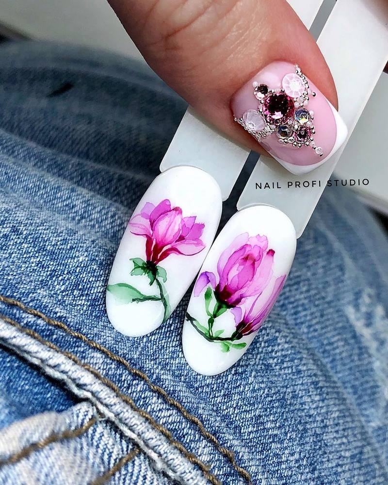 Модный выпускной маникюр 2026: тренды и новинки