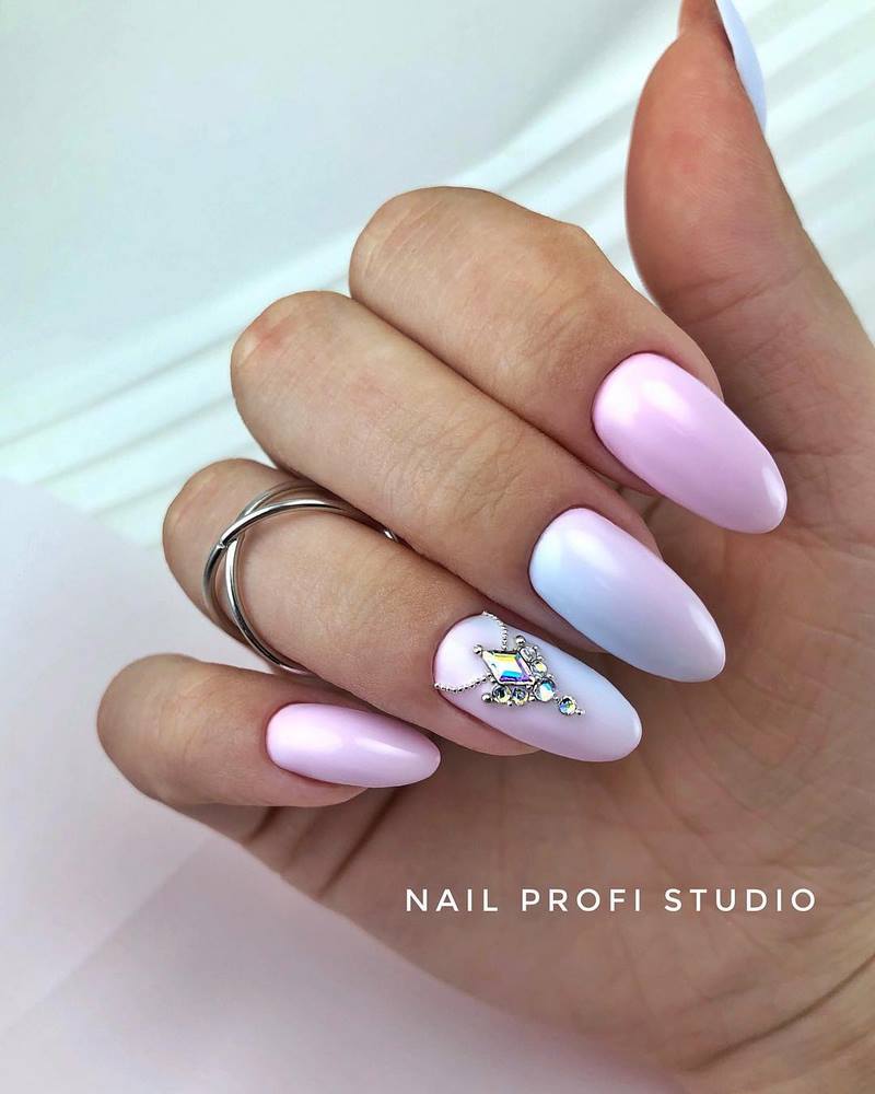 Модный выпускной маникюр 2026: тренды и новинки