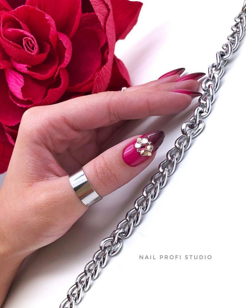 Модный выпускной маникюр 2026: тренды и новинки