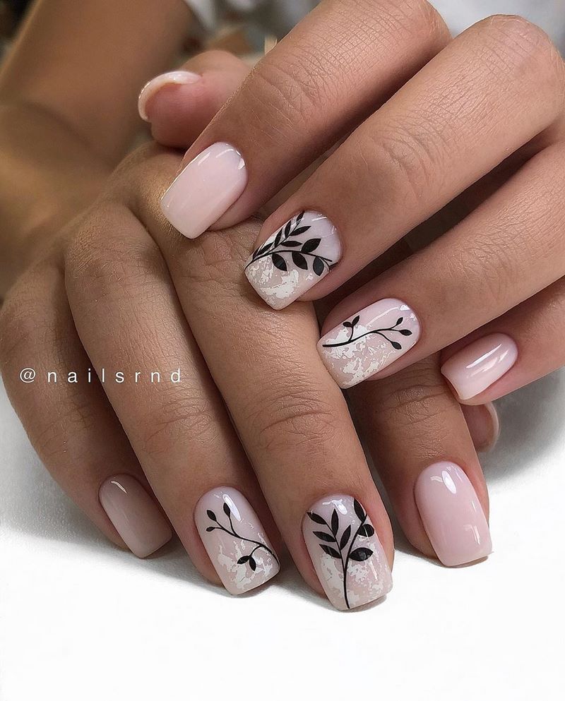 Новинки маникюра с пленками и слайдерами 2026 — фото