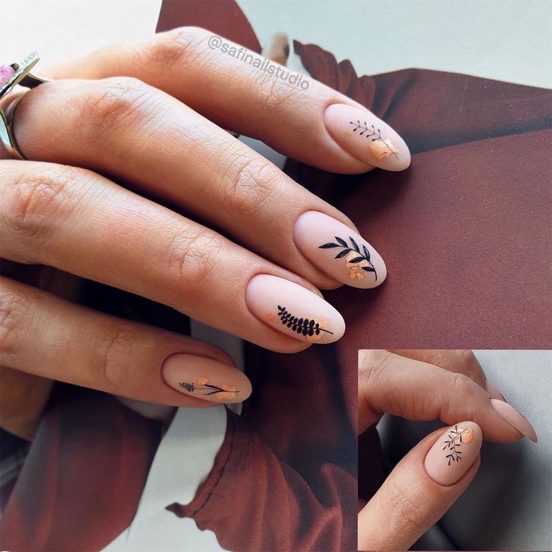 Новинки маникюра с пленками и слайдерами 2026 — фото