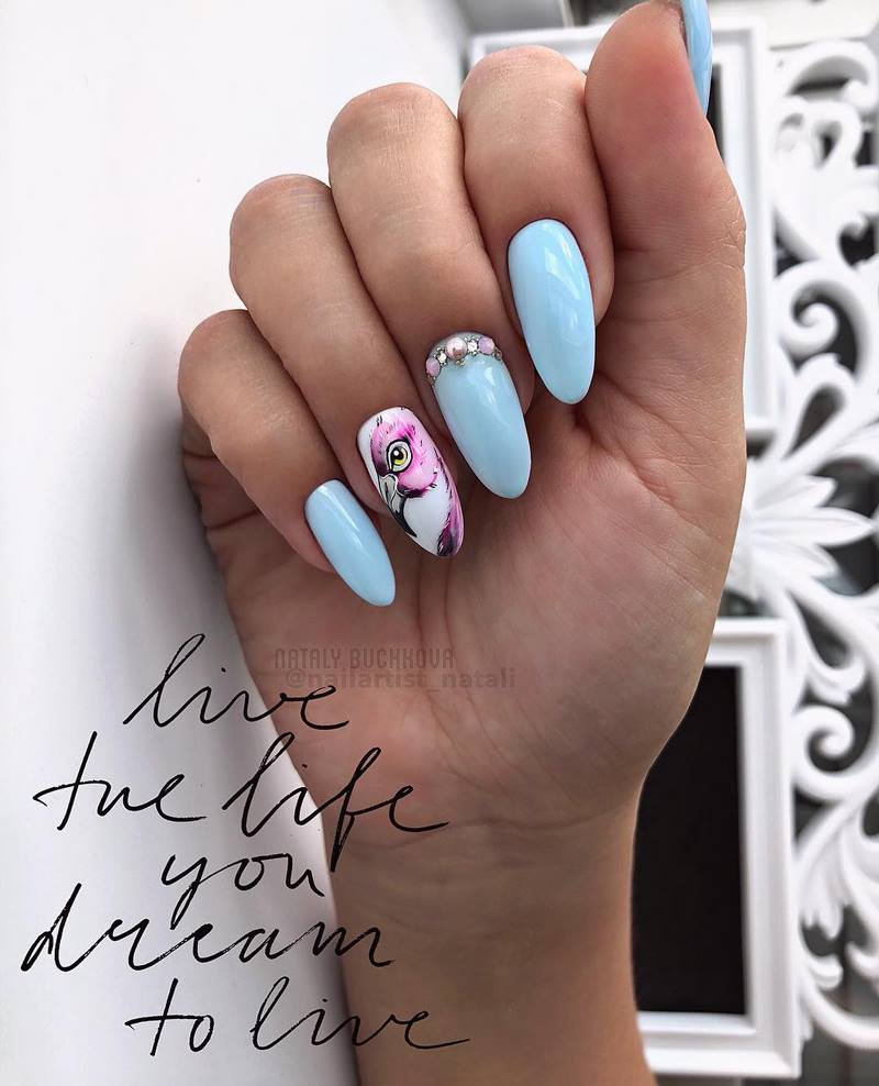 Новинки маникюра с пленками и слайдерами 2026 — фото