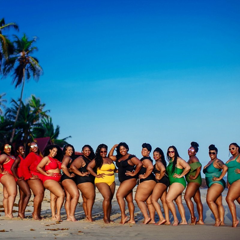 Красивые купальники для полных 2026. Новые модели и тренды