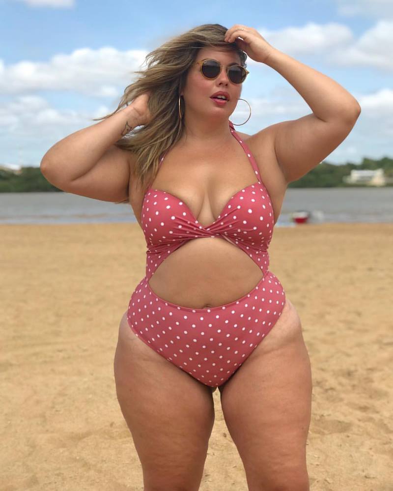 Красивые купальники для полных 2026. Новые модели и тренды