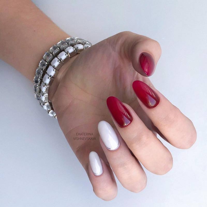 Обворожительный бордовый маникюр 2026 в новых техниках и стилях