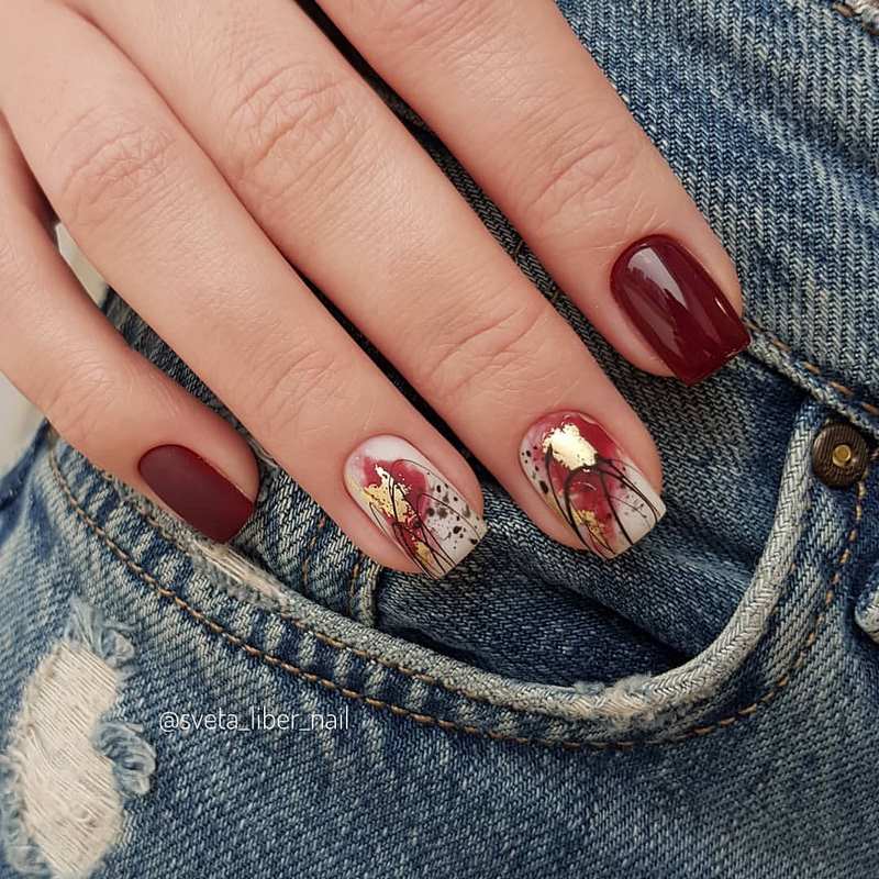 Обворожительный бордовый маникюр 2026 в новых техниках и стилях