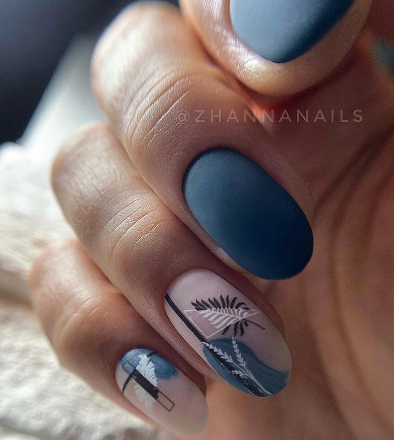 Стильный матовый маникюр 2026: идеи на фото